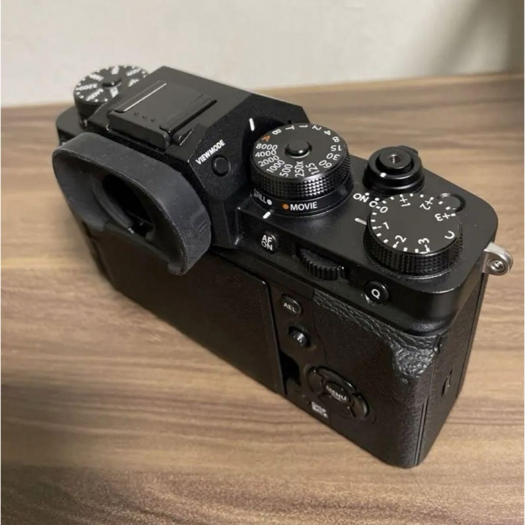 富士フイルム(フジフイルム)のFUJIFILM X-T4 ブラック 美品 スマホ/家電/カメラのカメラ(ミラーレス一眼)の商品写真