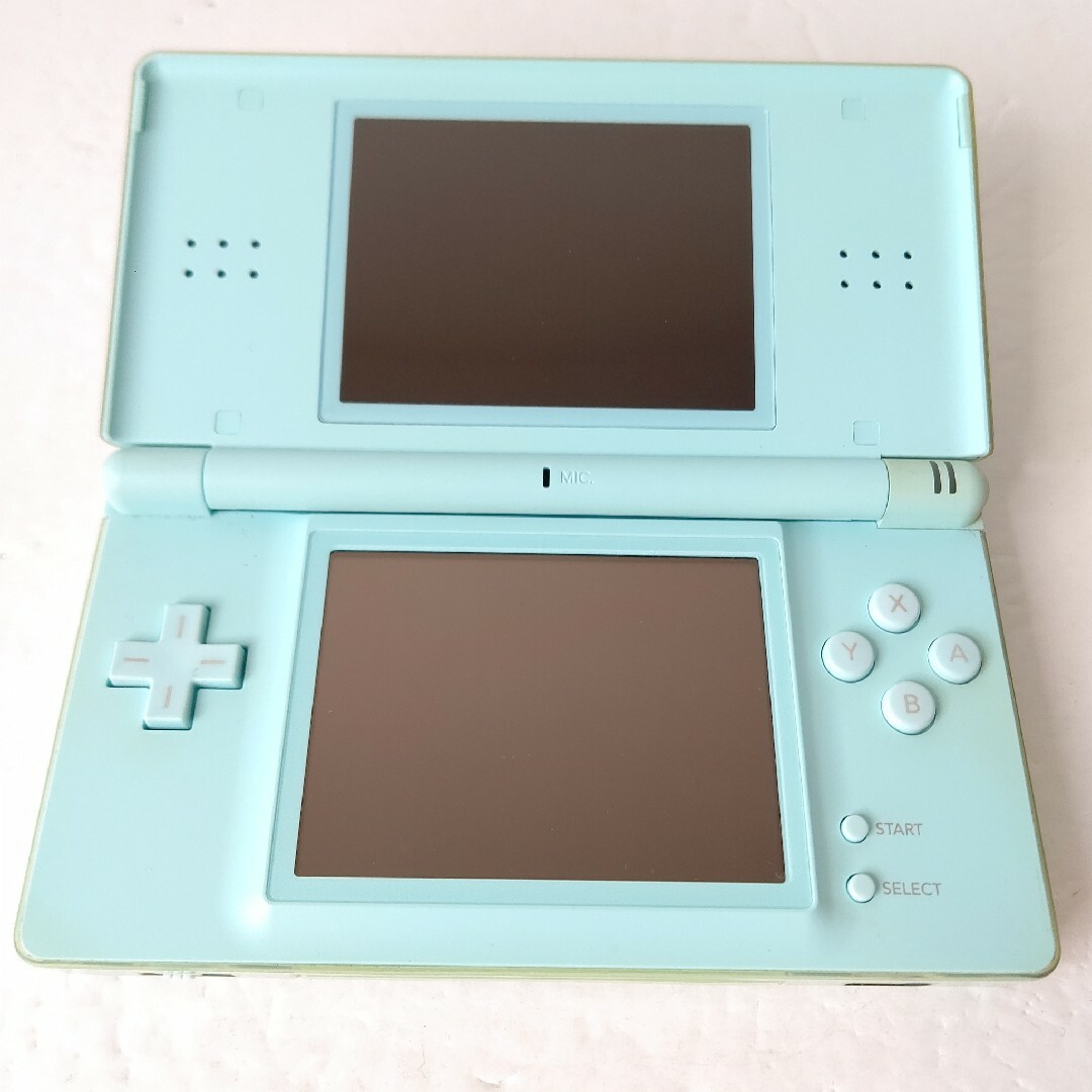 ニンテンドーDS(ニンテンドーDS)のNintendo　ニンテンドーDSlite　アイスブルー　美品　任天堂　ゲーム機 エンタメ/ホビーのゲームソフト/ゲーム機本体(携帯用ゲーム機本体)の商品写真