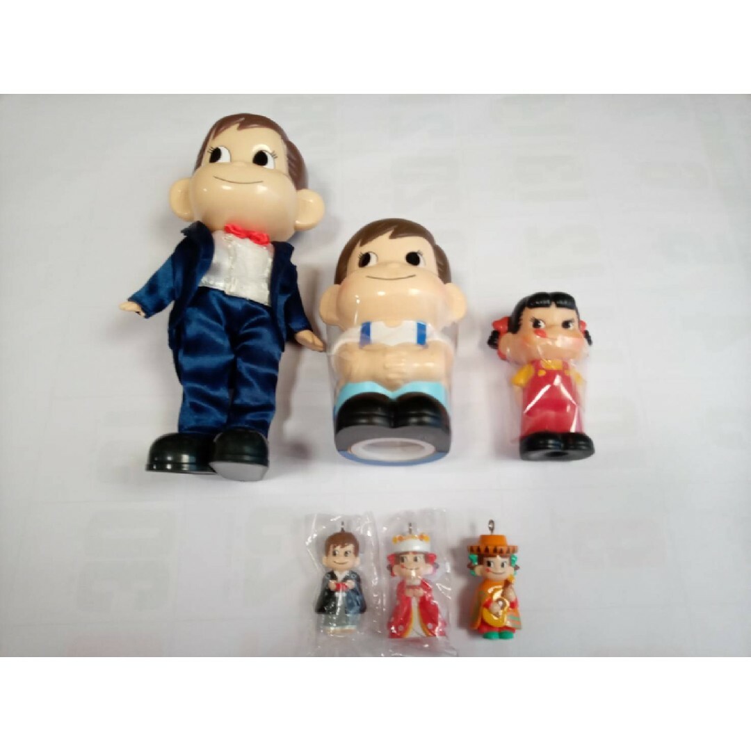 ペコちゃん　と　ポコちゃんの人形 エンタメ/ホビーのおもちゃ/ぬいぐるみ(キャラクターグッズ)の商品写真