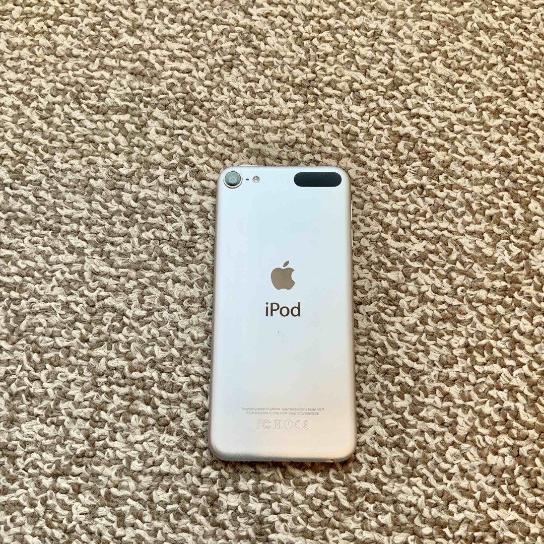 iPod touch(アイポッドタッチ)のiPod touch 6世代 32GB Appleアップル アイポッド 本体 H スマホ/家電/カメラのオーディオ機器(ポータブルプレーヤー)の商品写真