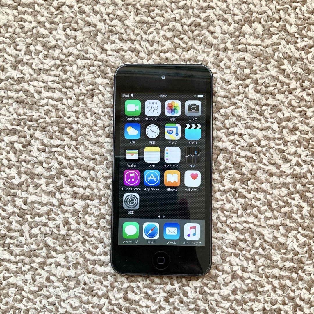 iPod touch(アイポッドタッチ)のiPod touch 5世代 64GB Appleアップル アイポッド 本体 I スマホ/家電/カメラのオーディオ機器(ポータブルプレーヤー)の商品写真