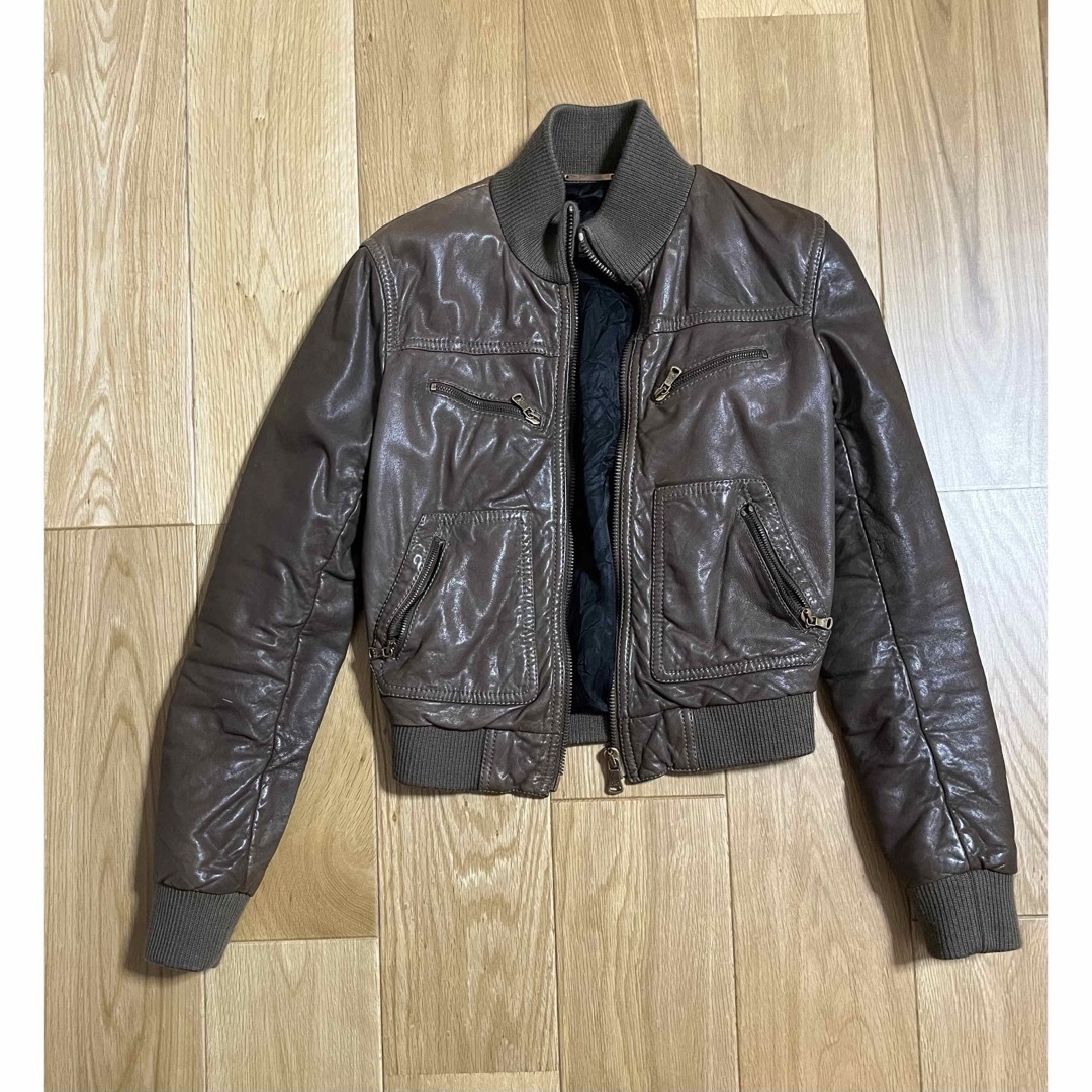 D&G(ディーアンドジー)のD&G  レザー　茶色　サイズ36   美品 レディースのジャケット/アウター(ライダースジャケット)の商品写真