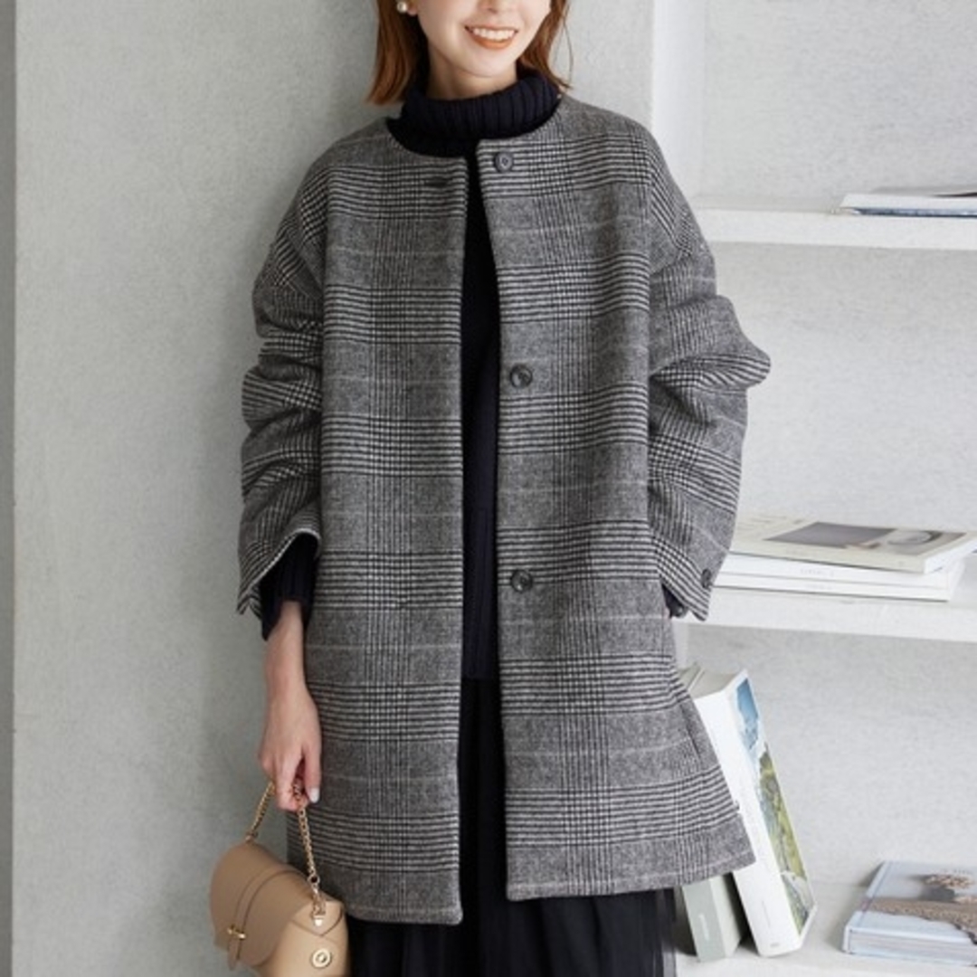 SLOBE IENA(スローブイエナ)の美品 23aw  SLOBE IENA ウールダブルモッサノーカラーショートコー レディースのジャケット/アウター(ロングコート)の商品写真