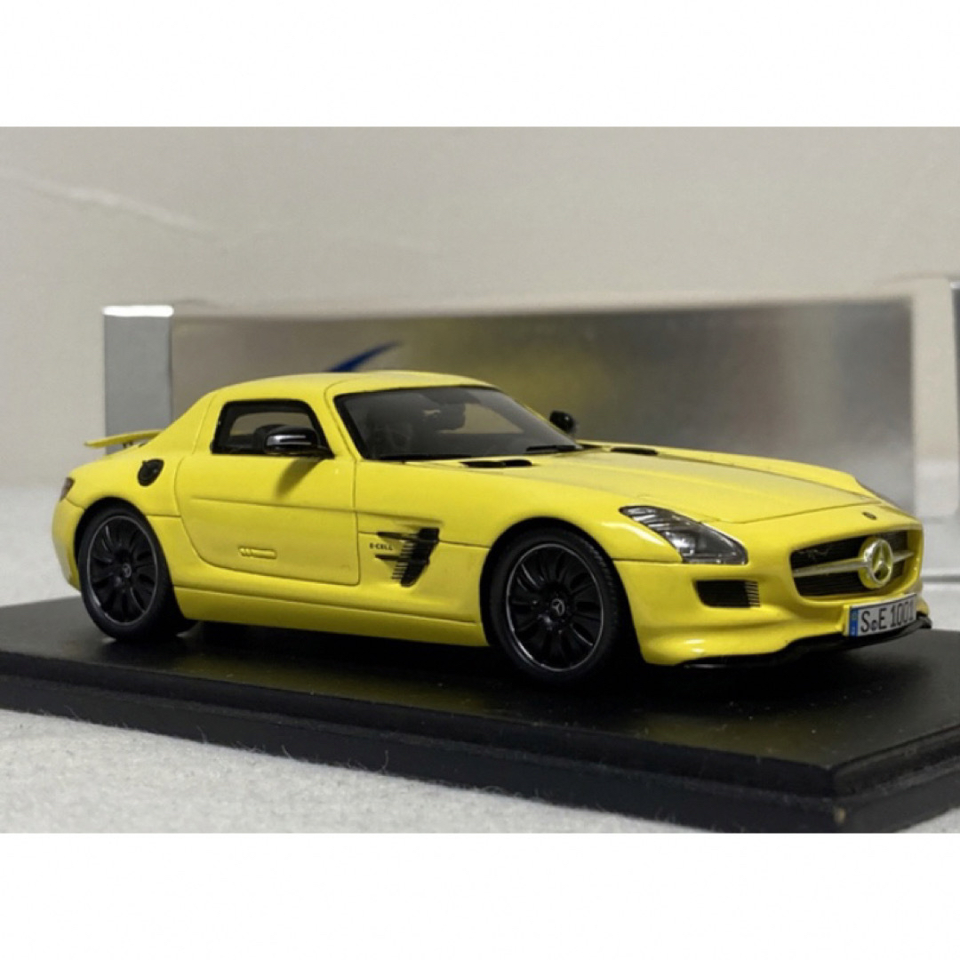 メルセデスベンツ SLS AMG E-CELL 2010 スパーク製　1/43 エンタメ/ホビーのおもちゃ/ぬいぐるみ(ミニカー)の商品写真