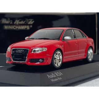 ピーエムエー(PMA)のアウディRS4 ミニチャンプス製1/43スケール(ミニカー)