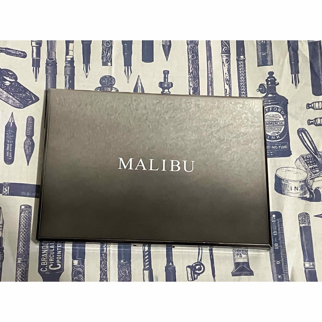 MALIBU(マリブ) アイシャドウパレット 中古 コスメ/美容のベースメイク/化粧品(アイシャドウ)の商品写真