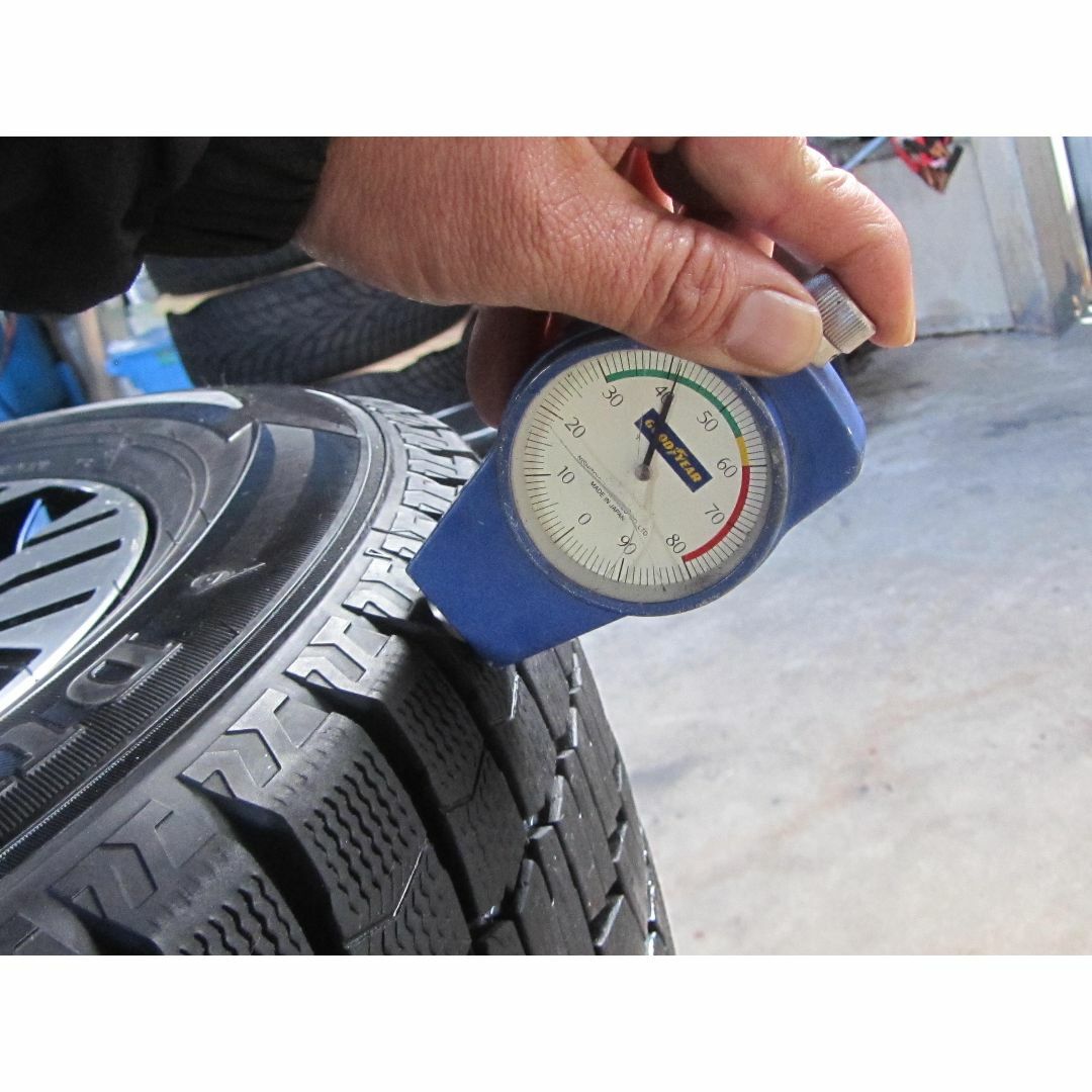 DUNLOP - ミツビシ純正 225/55R18 スタッドレス アウトランダー DUNLOP - ミツビシ純正 225/55R18 スタッドレス アウトランダー