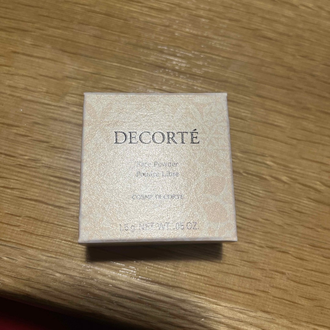 COSME DECORTE(コスメデコルテ)のコスメデコルテフェイスパウダー00 1.5g コスメ/美容のベースメイク/化粧品(フェイスパウダー)の商品写真