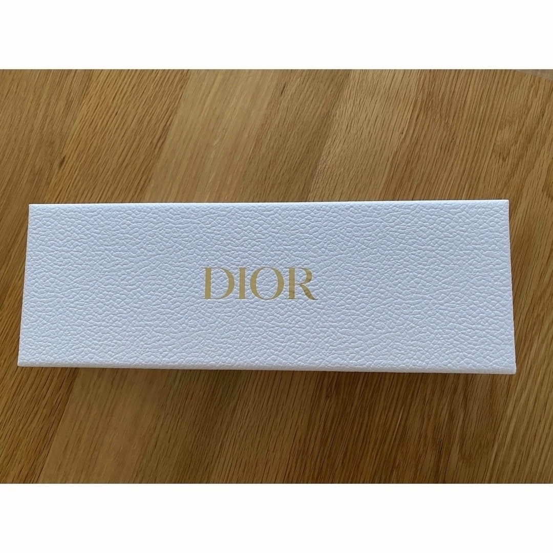 Dior(ディオール)のスマイル様専用　ディオール　バースデーギフト　 エンタメ/ホビーのコレクション(ノベルティグッズ)の商品写真