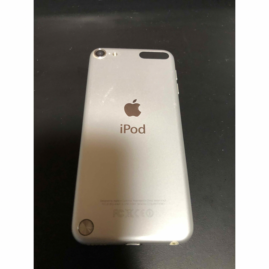 iPod touch(アイポッドタッチ)のiPod A1421 スマホ/家電/カメラのオーディオ機器(ポータブルプレーヤー)の商品写真