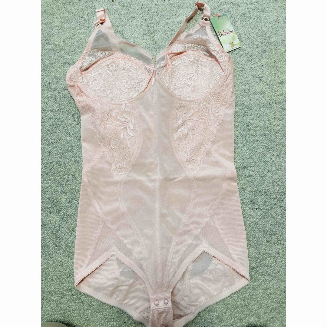 新品・未使用】ダイアナ ボディスーツの通販 by もか's shop|ラクマ 新品・未使用】ダイアナ ボディスーツの通販 by もか's shop|ラクマ