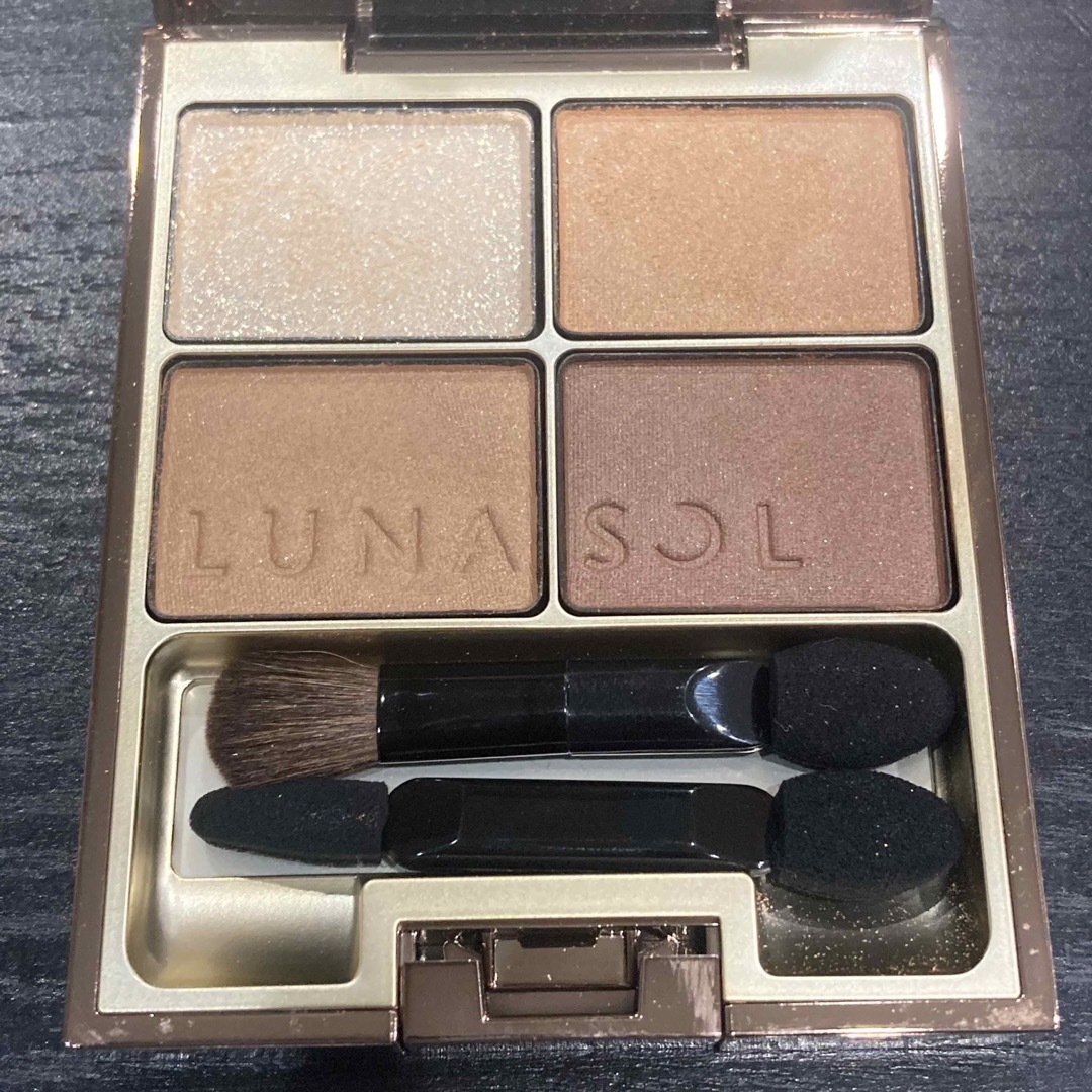 LUNASOL(ルナソル)のルナソル　スキンモデリングアイズ02 コスメ/美容のベースメイク/化粧品(アイシャドウ)の商品写真