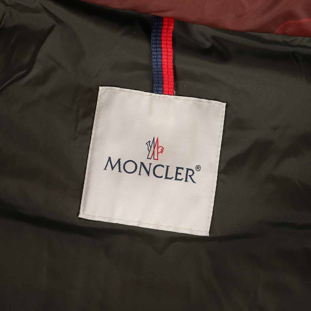 MONCLER(モンクレール)のMONCLER モンクレール ダウン ジャケット サイズ:2 迷彩柄 フード付き ナイロン ダウンジャケット MAYA C20914036605 539AS マヤ カモフラージュ 総柄 マルチカラー アウター ブルゾン コート【メンズ】【中古】 メンズのジャケット/アウター(ダウンジャケット)の商品写真