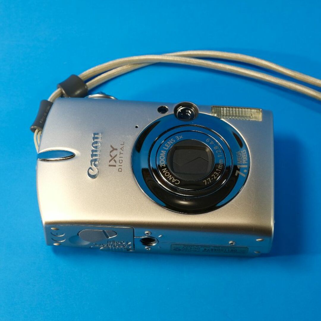 Canon IXY Digital 700 サテンベージュ Canon IXY Digital 700 サテンベージュ