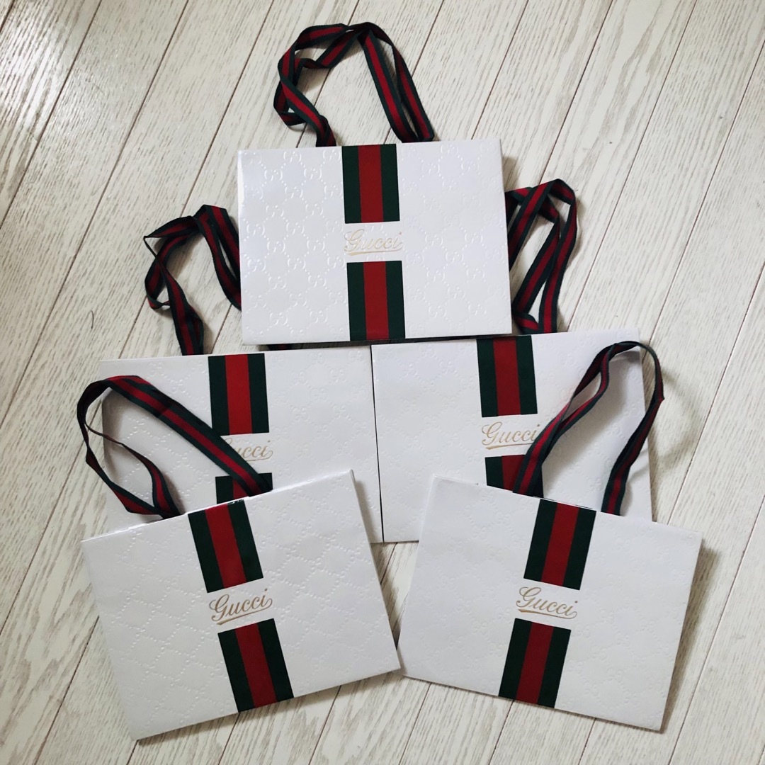 ショッパー　ショップ袋　グッチ　GUCCI 5枚セット レディースのバッグ(ショップ袋)の商品写真