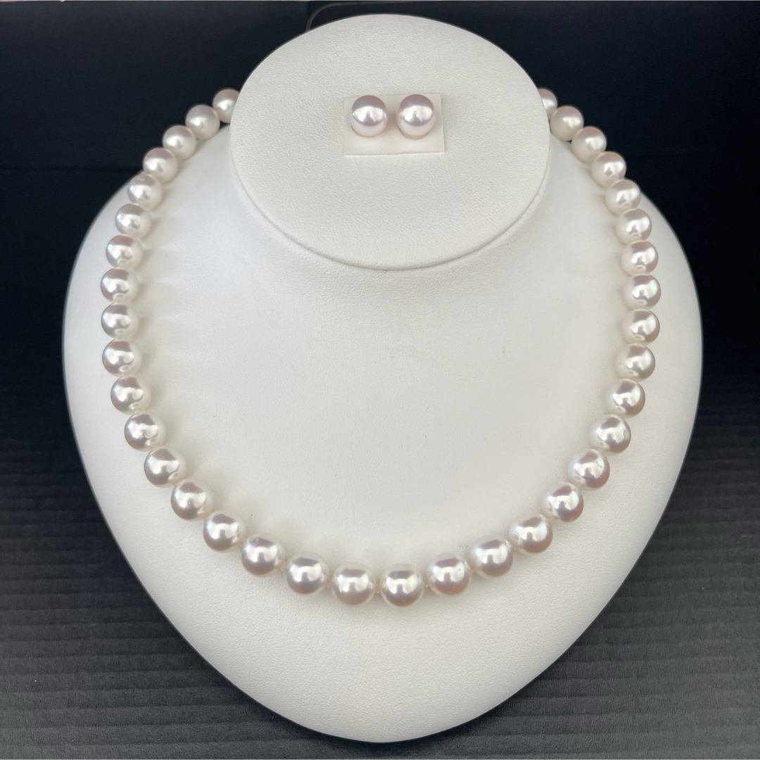あこや真珠ネックレス8.5-9.0mm特価品ペア付きホワイト系新品ケース付き レディースのアクセサリー(ネックレス)の商品写真