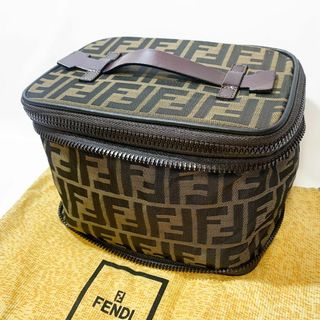 FENDI - FENDI フェンディ ズッカ 筒型 ポーチ ケース 小物入れ 茶色