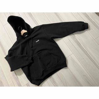 ワンエルディーケーセレクト(1LDK SELECT)の700FILL Small Payment Logo Hooded Sweat(パーカー)