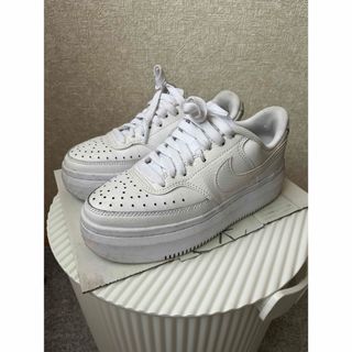 ナイキ(NIKE)のNIKE  WCOURTVISION WDM0113 100WHITE(スニーカー)