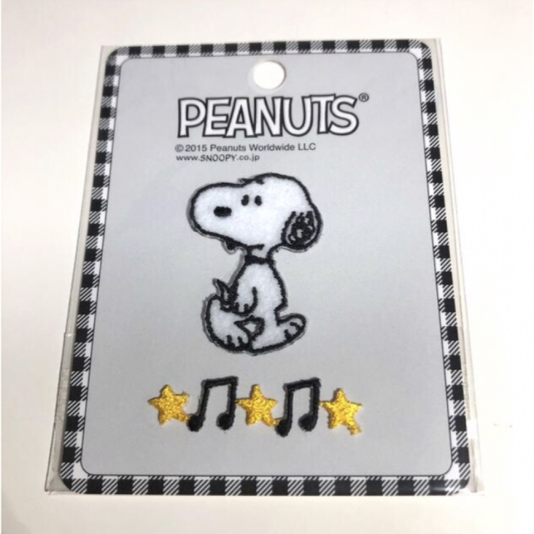 PEANUTS(ピーナッツ)のSNOOPY スヌーピー　ワッペン エンタメ/ホビーのおもちゃ/ぬいぐるみ(キャラクターグッズ)の商品写真