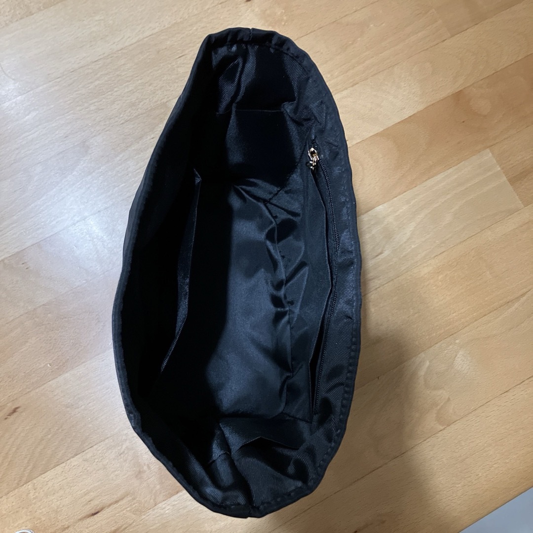 インザループ23 バッグインバッグ　型崩れ防止　収納　IN THE LOOP レディースのバッグ(ハンドバッグ)の商品写真