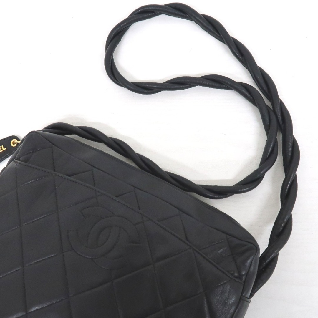 CHANEL(シャネル)のシャネル ショルダーバッグ マトラッセ ラムスキン ブラック レディース CHANEL IT318281 中古 レディースのバッグ(ショルダーバッグ)の商品写真