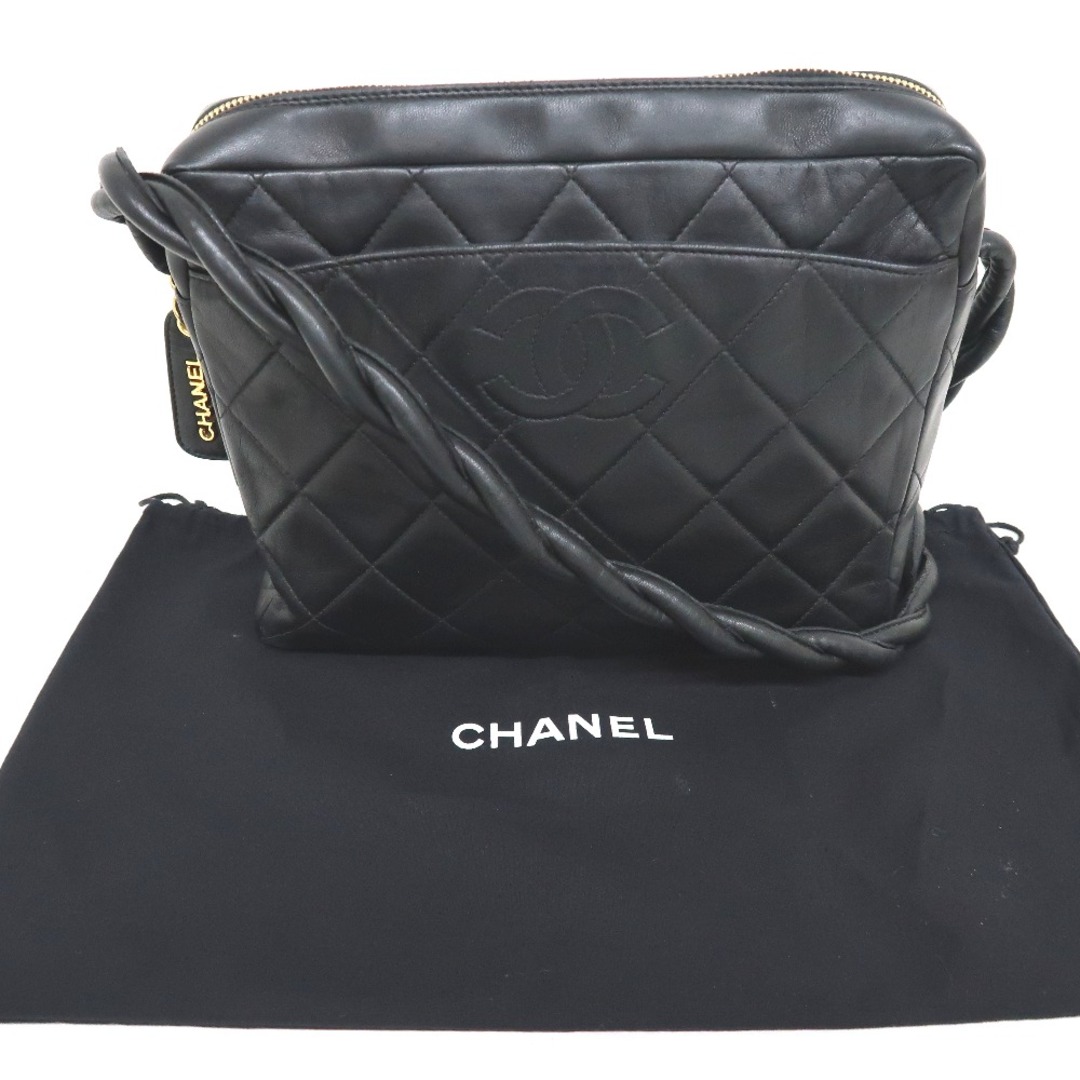 CHANEL(シャネル)のシャネル ショルダーバッグ マトラッセ ラムスキン ブラック レディース CHANEL IT318281 中古 レディースのバッグ(ショルダーバッグ)の商品写真