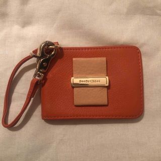 SEE BY CHLOE(パスケース/IDカードホルダー)のフリマアイテム一覧 SEE BY CHLOE(パスケース/IDカードホルダー)のフリマアイテム一覧