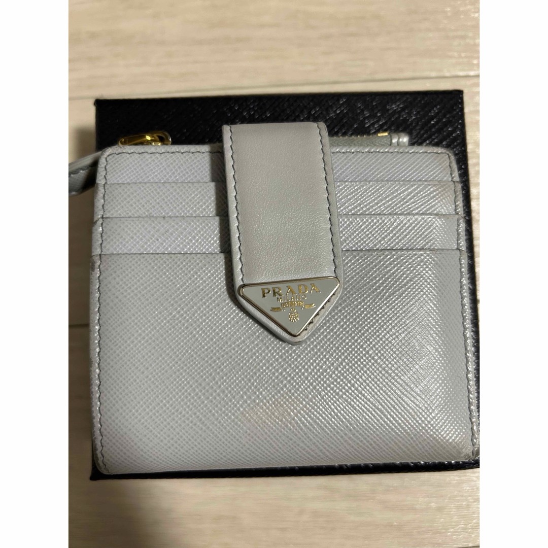 PRADA(プラダ)のPRADA サフィアーノタブ 折り財布   レディースのファッション小物(財布)の商品写真