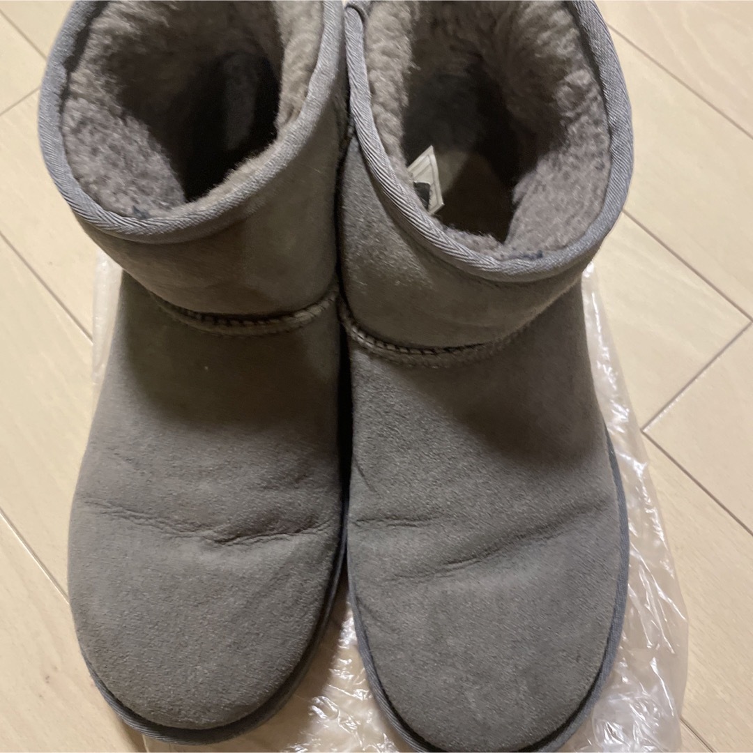 UGG(アグ)の送料無料❤️ UGG アグ　ムートンブーツ　グレー　24.0 レディースの靴/シューズ(ブーツ)の商品写真