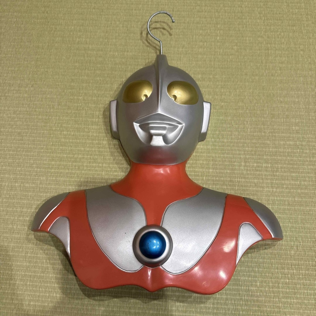 BANDAI(バンダイ)のウルトラマンハンガー インテリア/住まい/日用品の収納家具(押し入れ収納/ハンガー)の商品写真