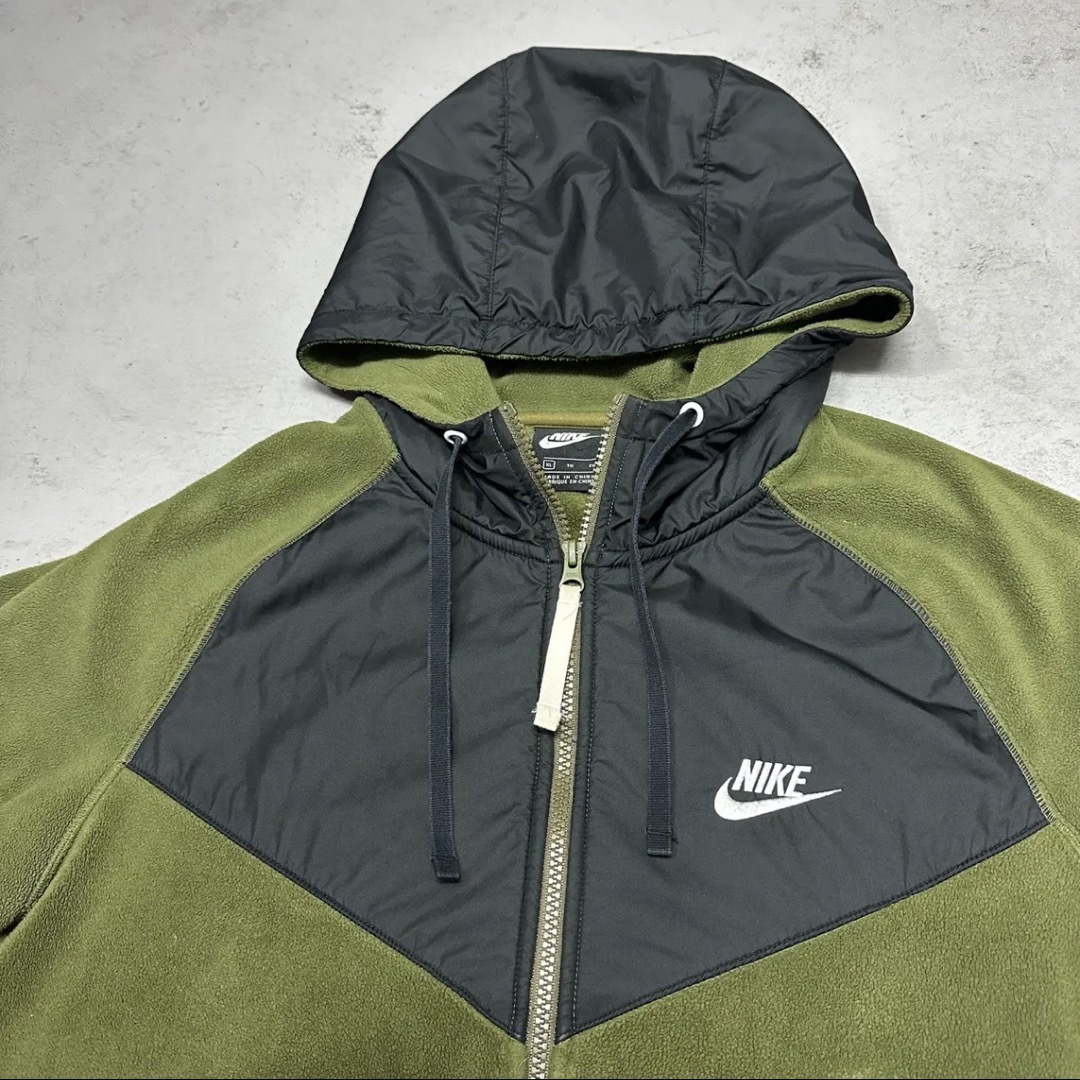 NIKE(ナイキ)のNIKE ボア ジャケット カーキ ナイキ メンズのジャケット/アウター(その他)の商品写真