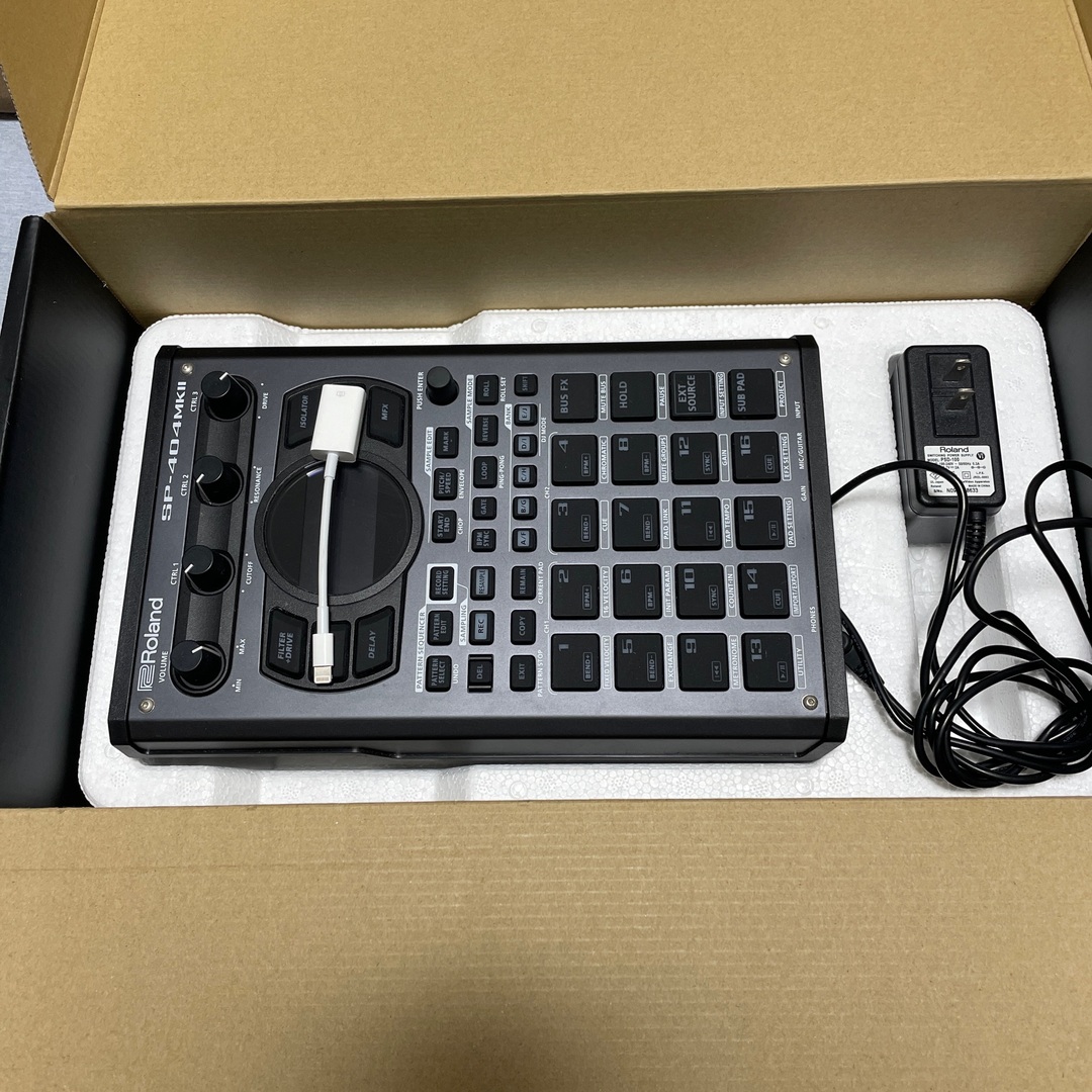 Roland(ローランド)のRoland SP-404MK2 サンプラー 楽器のDJ機器(その他)の商品写真