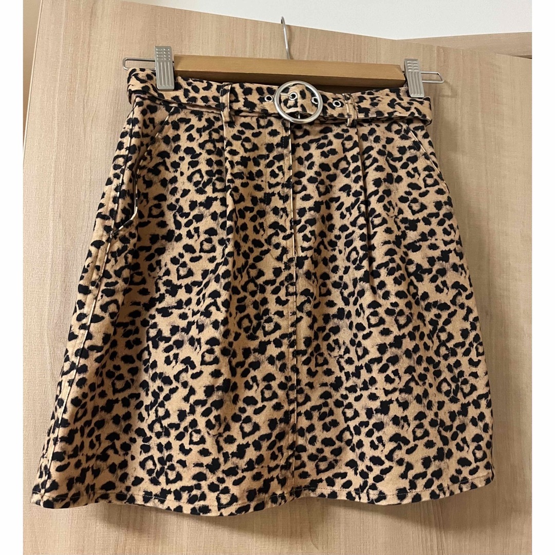 EMODA(エモダ)のEMODA リングベルトレオパードスカート レディースのスカート(ミニスカート)の商品写真