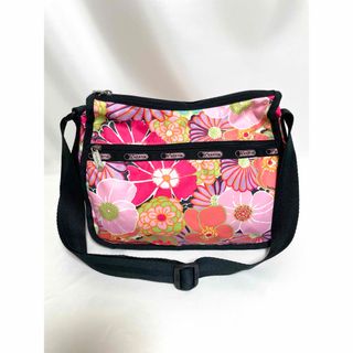 レスポートサック(LeSportsac)の【LeSportsac】レスポートサック　ショルダーバッグ　花柄　ピンク(ショルダーバッグ)