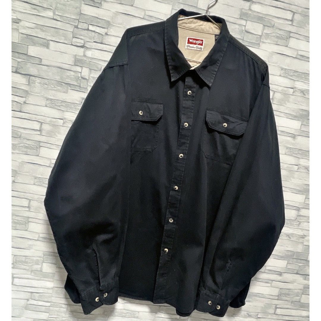Wrangler(ラングラー)のWrangler　ワークシャツ　ブラック　黒　ダブルポケット　無地　USA古着 メンズのトップス(シャツ)の商品写真