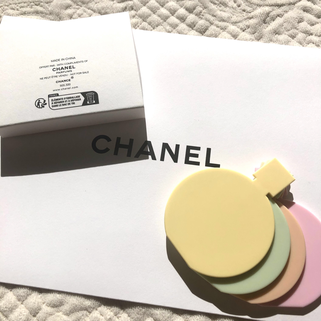 CHANEL(シャネル)の新品未使用　CHANEL シャネル　チャンス　ノベルティ　ミラー レディースのファッション小物(ミラー)の商品写真