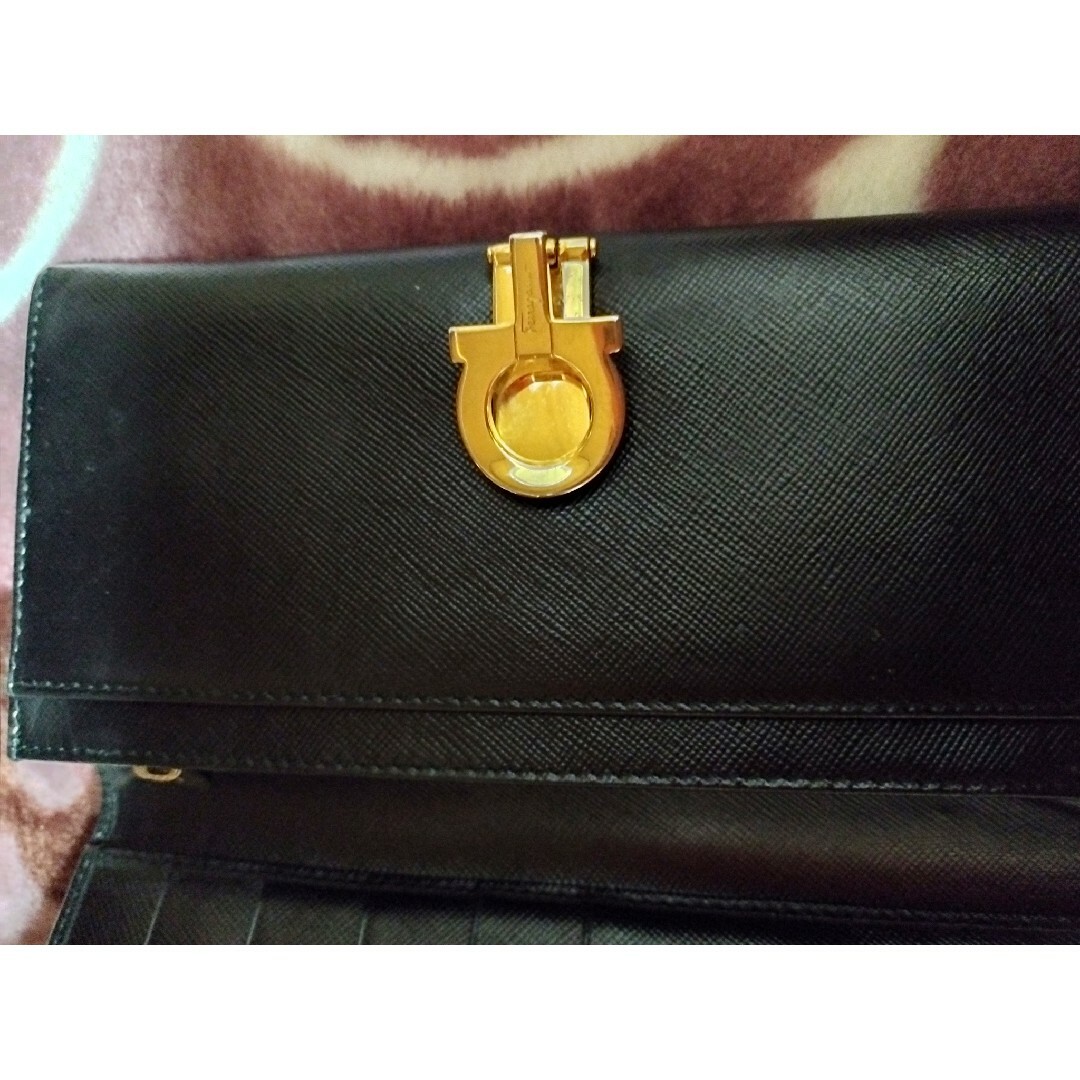 Ferragamo(フェラガモ)の長財布　フェラガモ レディースのファッション小物(財布)の商品写真