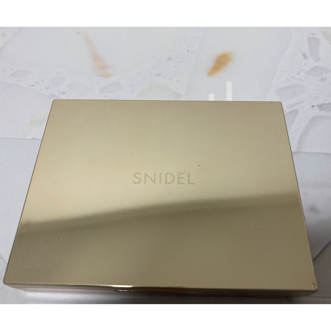 SNIDEL(スナイデル)のsnidel アイデザイナー07 コスメ/美容のベースメイク/化粧品(アイシャドウ)の商品写真