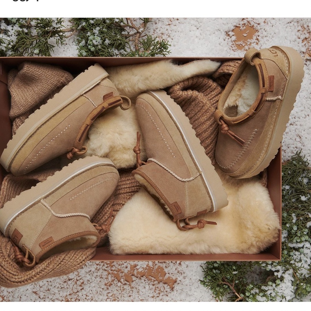 UGG(アグ)のUGG新作ウルトラミニブーツ　クラフテッドリジェネレート レディースの靴/シューズ(ブーツ)の商品写真