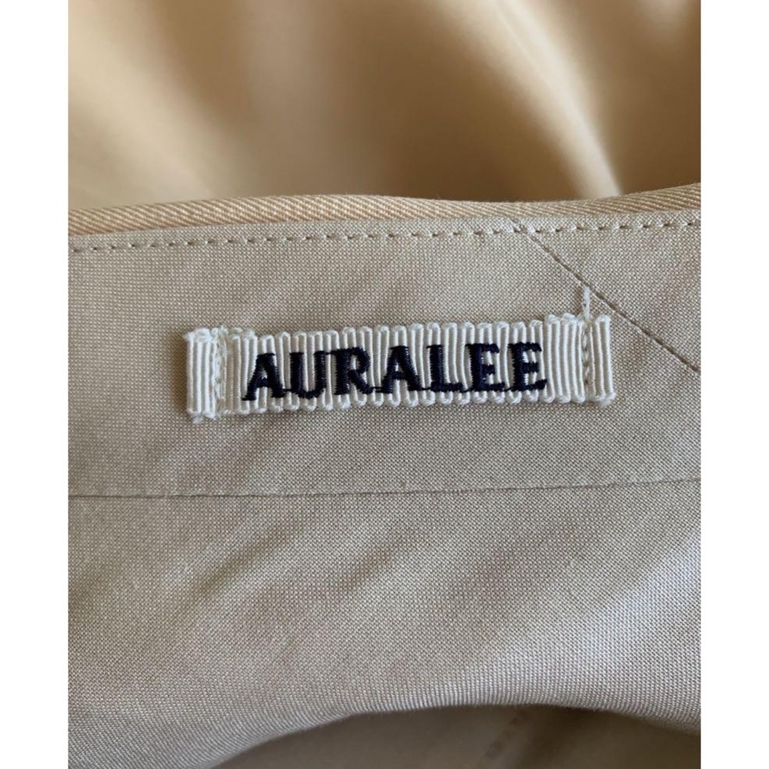 AURALEE(オーラリー)のAURALEE LIGHT WOOL MAX GABARDINE SLACKS メンズのパンツ(スラックス)の商品写真