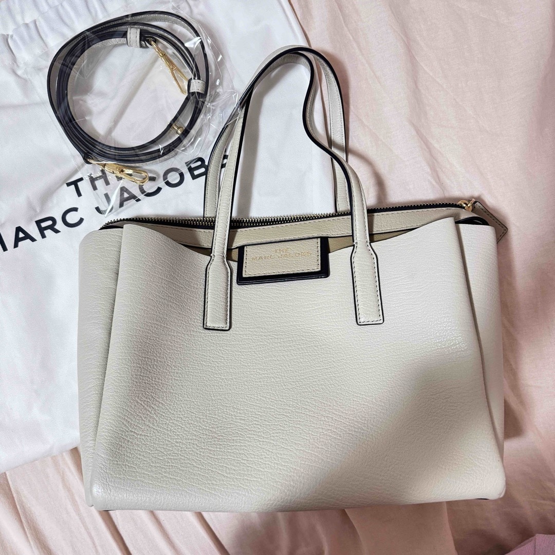 MARC JACOBS(マークジェイコブス)のマークジェイコブス　2wayバッグ　トートバッグ　ショルダーバッグ　ハンドバッグ レディースのバッグ(ハンドバッグ)の商品写真