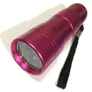ブラックライト 紫外線 UV 懐中電灯 12LED ピンク 携帯 電池式 夜光(その他)