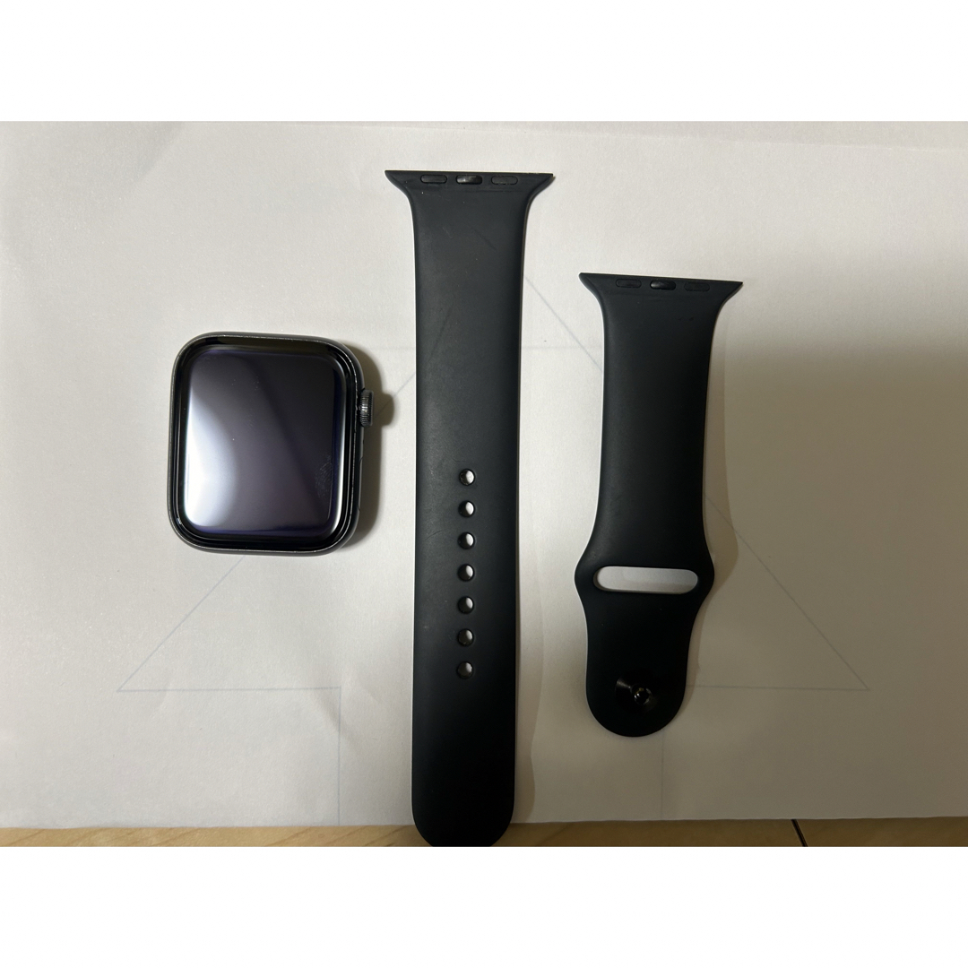 Apple Watch(アップルウォッチ)の【ジャンク品】Apple Watch SE（第1世代）アルミニウム 44mm メンズの時計(腕時計(デジタル))の商品写真