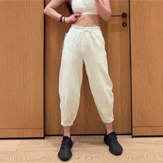 美品！lululemon ルルレモン On The Fly Pants サイズ4ルルレモン