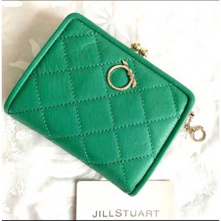 ジルスチュアート(JILLSTUART)の【新品】ジルスチュアート 二つ折り財布 プログレス がま口　グリーン　本革(財布)