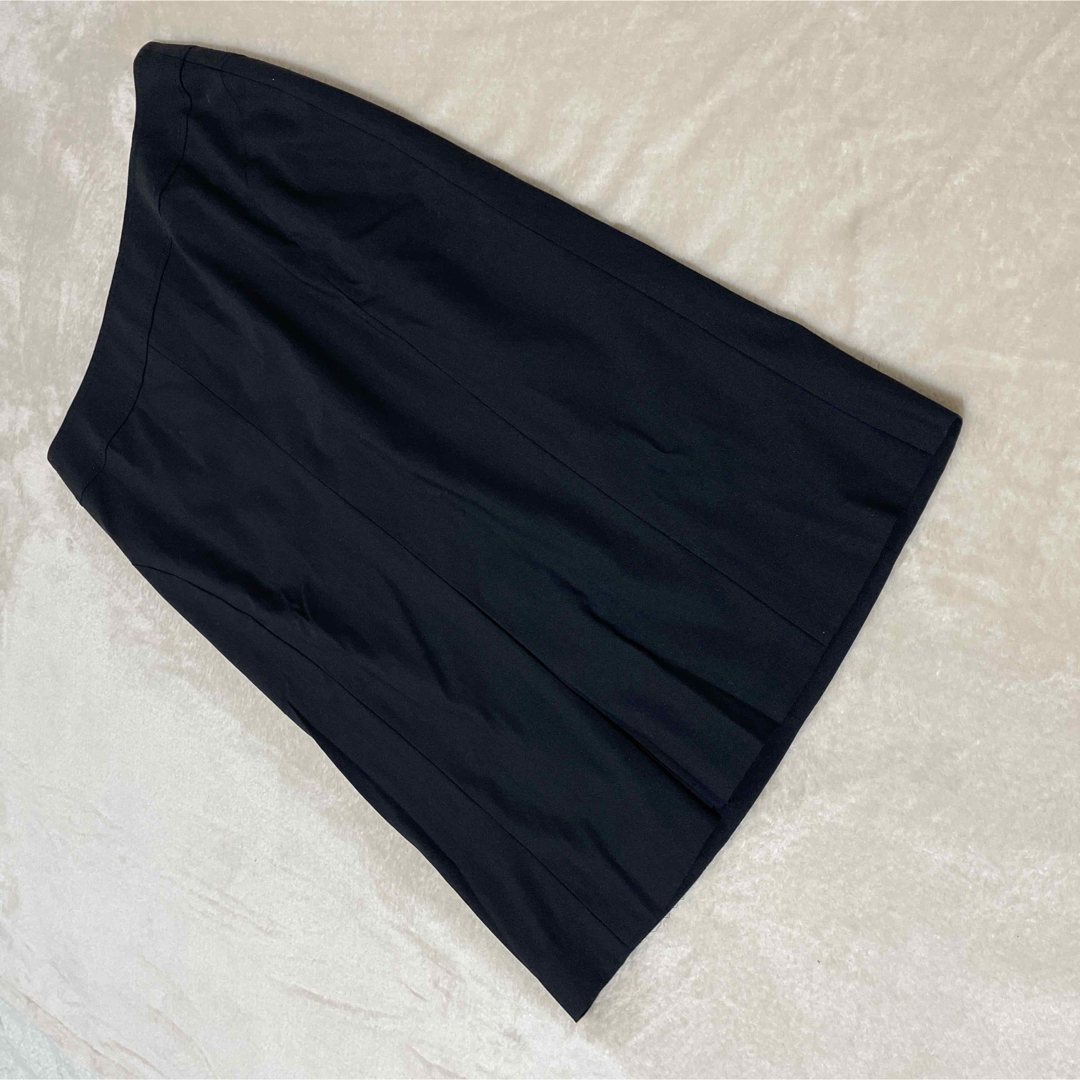 INED(イネド)のエマジェイムス　イネド　フォーマル　セレモニースーツ　上下セット　未使用スカート レディースのフォーマル/ドレス(スーツ)の商品写真
