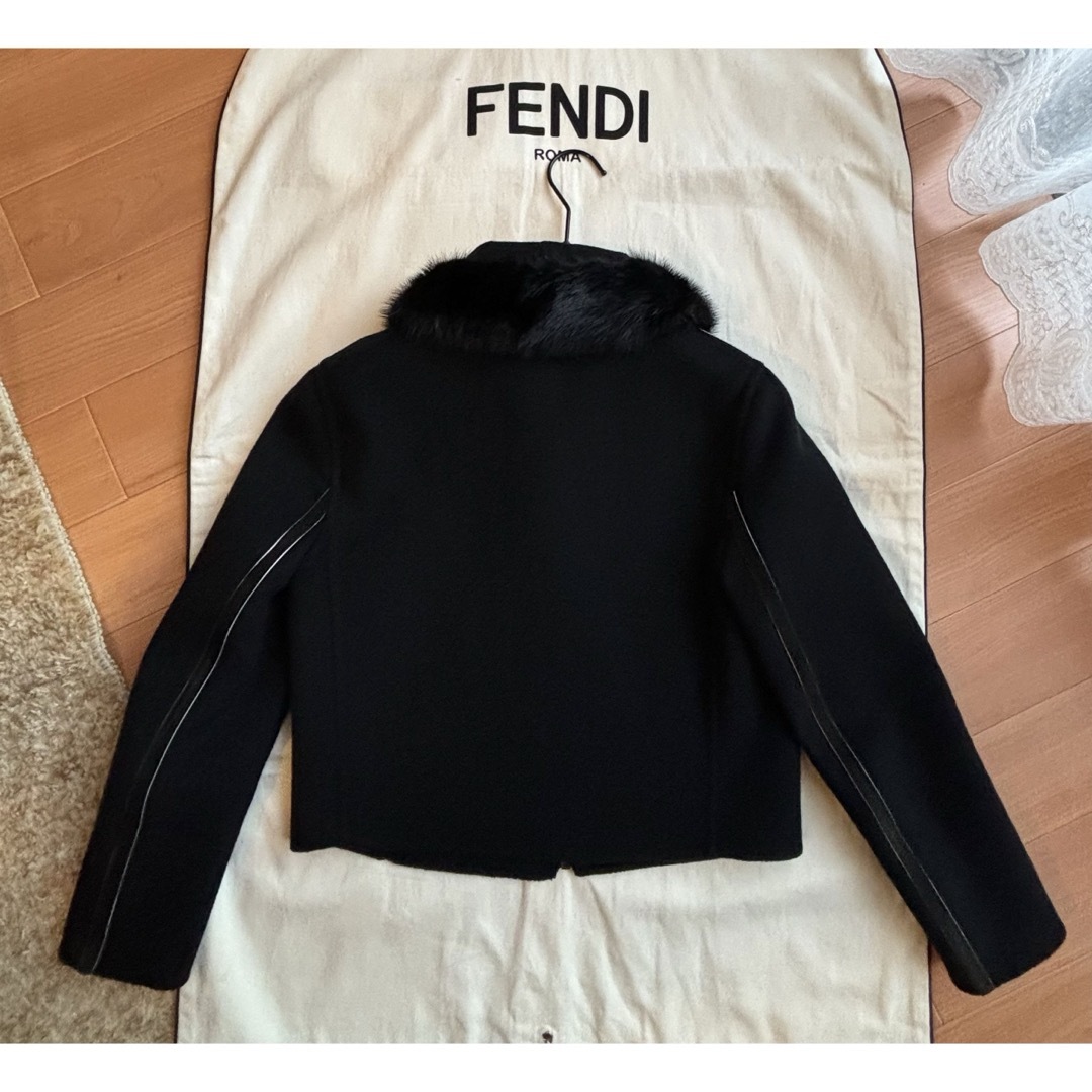 FENDI(フェンディ)のFENDIフェンディミンク襟付きコートジャケット38超美品 レディースのジャケット/アウター(その他)の商品写真