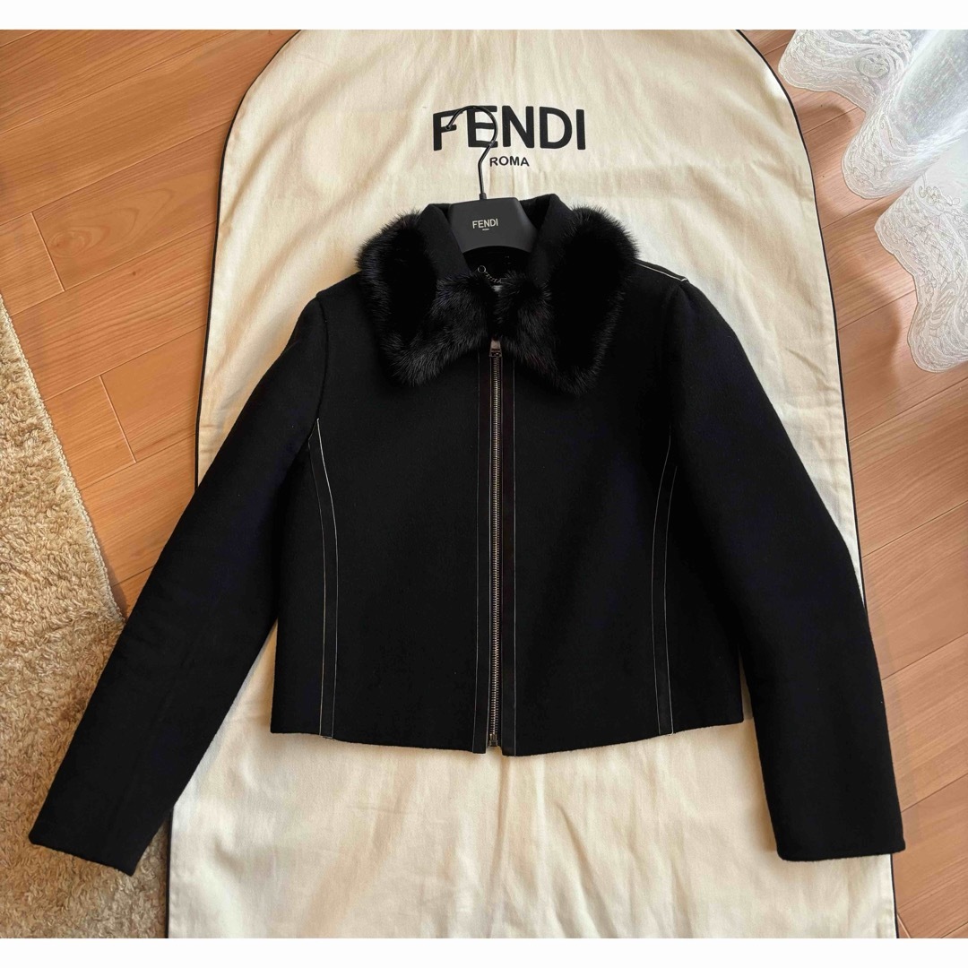 FENDI(フェンディ)のFENDIフェンディミンク襟付きコートジャケット38超美品 レディースのジャケット/アウター(その他)の商品写真