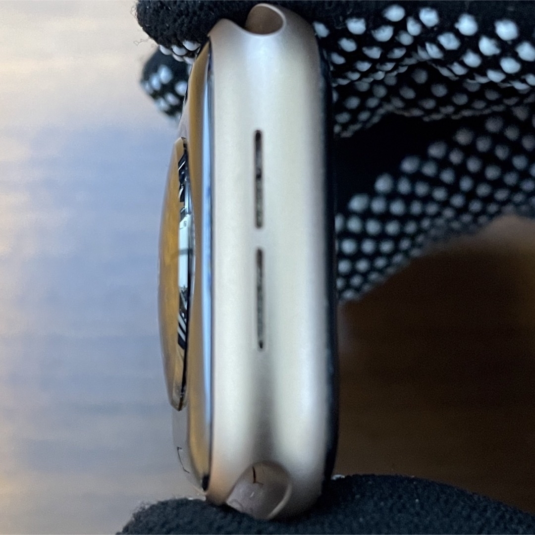 【再値下げ】Apple Watch series 5 GPS 40mm  スマホ/家電/カメラのスマホ/家電/カメラ その他(その他)の商品写真